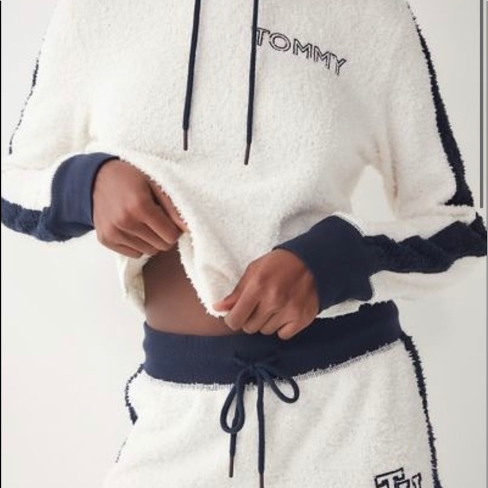 Urban Outfitters Tommy Hilfiger Hoodie Lounge Set